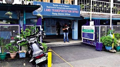 lto parañaque district office|Find a LTO renewal center: Complete list of LTO branches in  .